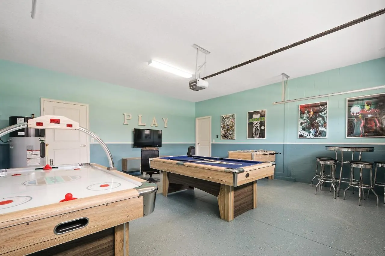 Holiday home Gorgeous 8 Bed 5 Bath Pool Home Davenport